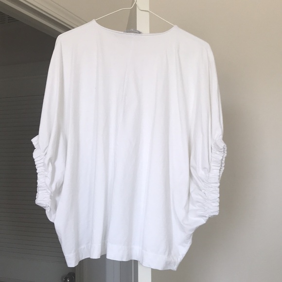 Stylish baggie white top from Zara with boat neck! - Picture 2 of 4
